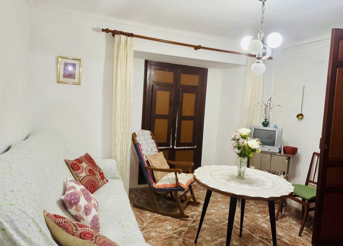 5 quarto Casa em Banda para venda em Iznajar - 78 000 € (Ref: 9035838)