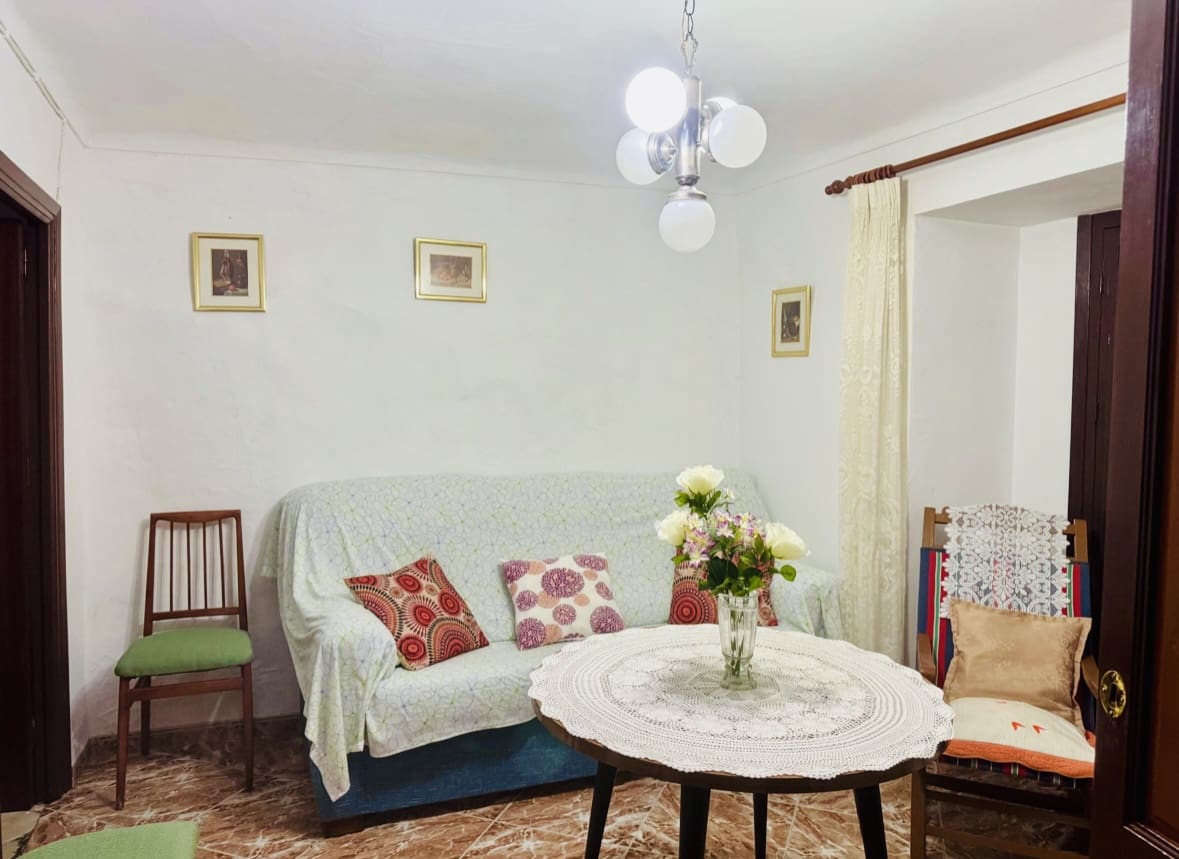 5 quarto Casa em Banda para venda em Iznajar - 78 000 € (Ref: 9035838)