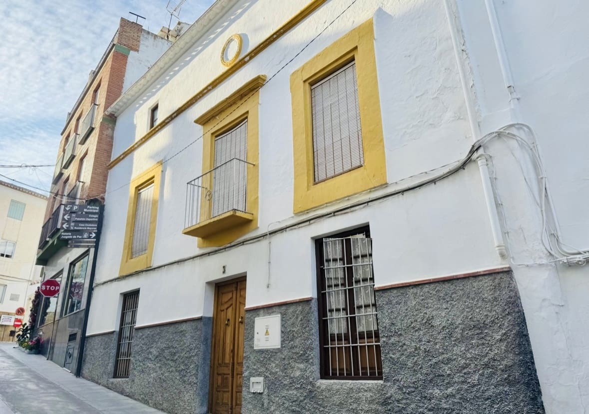 5 quarto Casa em Banda para venda em Iznajar - 78 000 € (Ref: 9035838)
