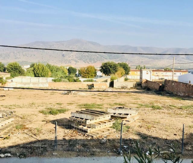 3 chambre Appartement à vendre à Sierra de Yeguas - 67 000 € (Ref: 9057113)