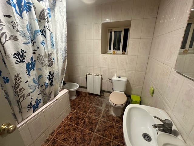 8 soveværelse Erhverv til salg i Villanueva del Trabuco med swimmingpool garage - € 279.000 (Ref: 9085640)