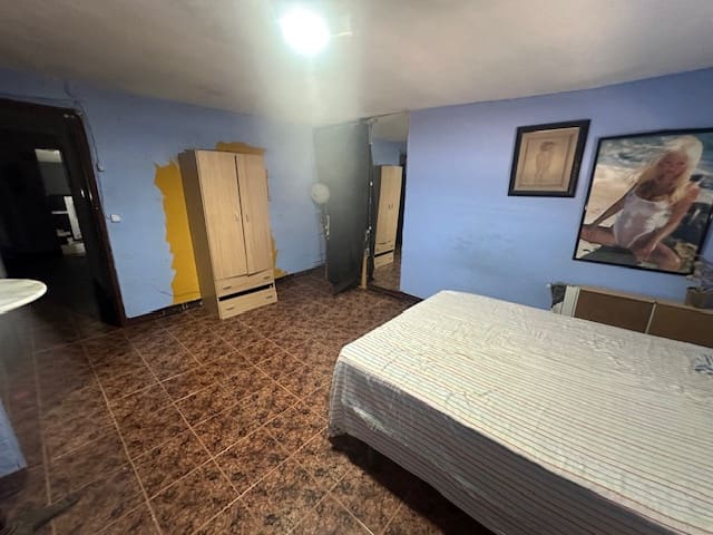 8 soveværelse Erhverv til salg i Villanueva del Trabuco med swimmingpool garage - € 279.000 (Ref: 9085640)