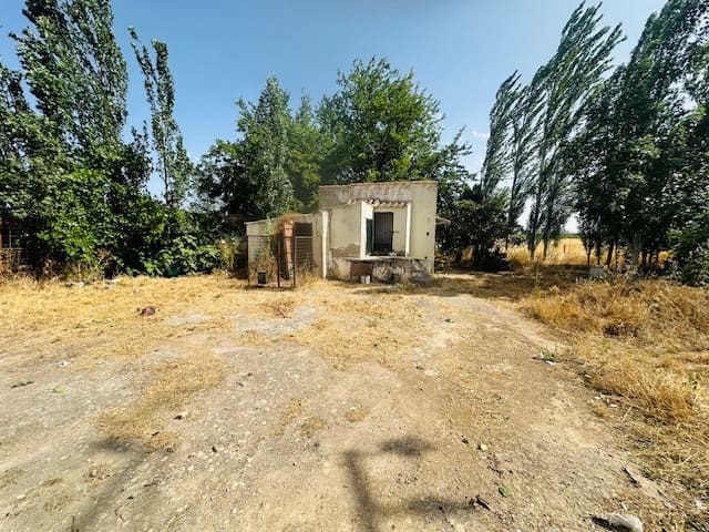 8 soveværelse Erhverv til salg i Villanueva del Trabuco med swimmingpool garage - € 279.000 (Ref: 9085640)