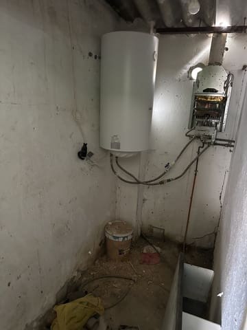 8 slaapkamer Commercieel te koop in Villanueva del Trabuco met zwembad garage - € 279.000 (Ref: 9085640)