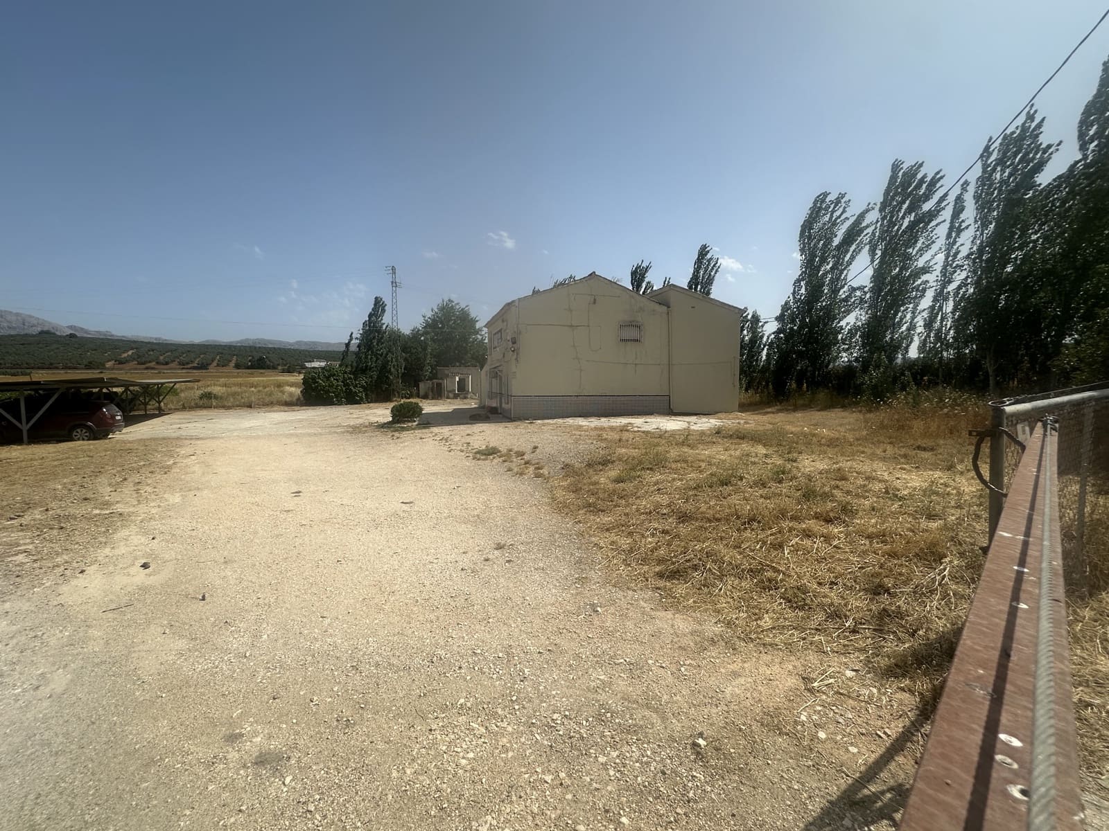 8 soveværelse Erhverv til salg i Villanueva del Trabuco med swimmingpool garage - € 279.000 (Ref: 9085640)