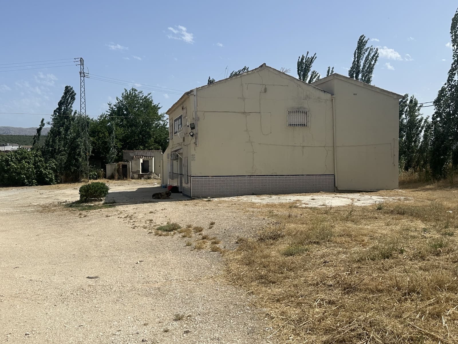 8 soveværelse Erhverv til salg i Villanueva del Trabuco med swimmingpool garage - € 279.000 (Ref: 9085640)