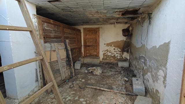 4 chambre Finca/Maison de Campagne à vendre à Comares avec garage - 165 000 € (Ref: 9103606)