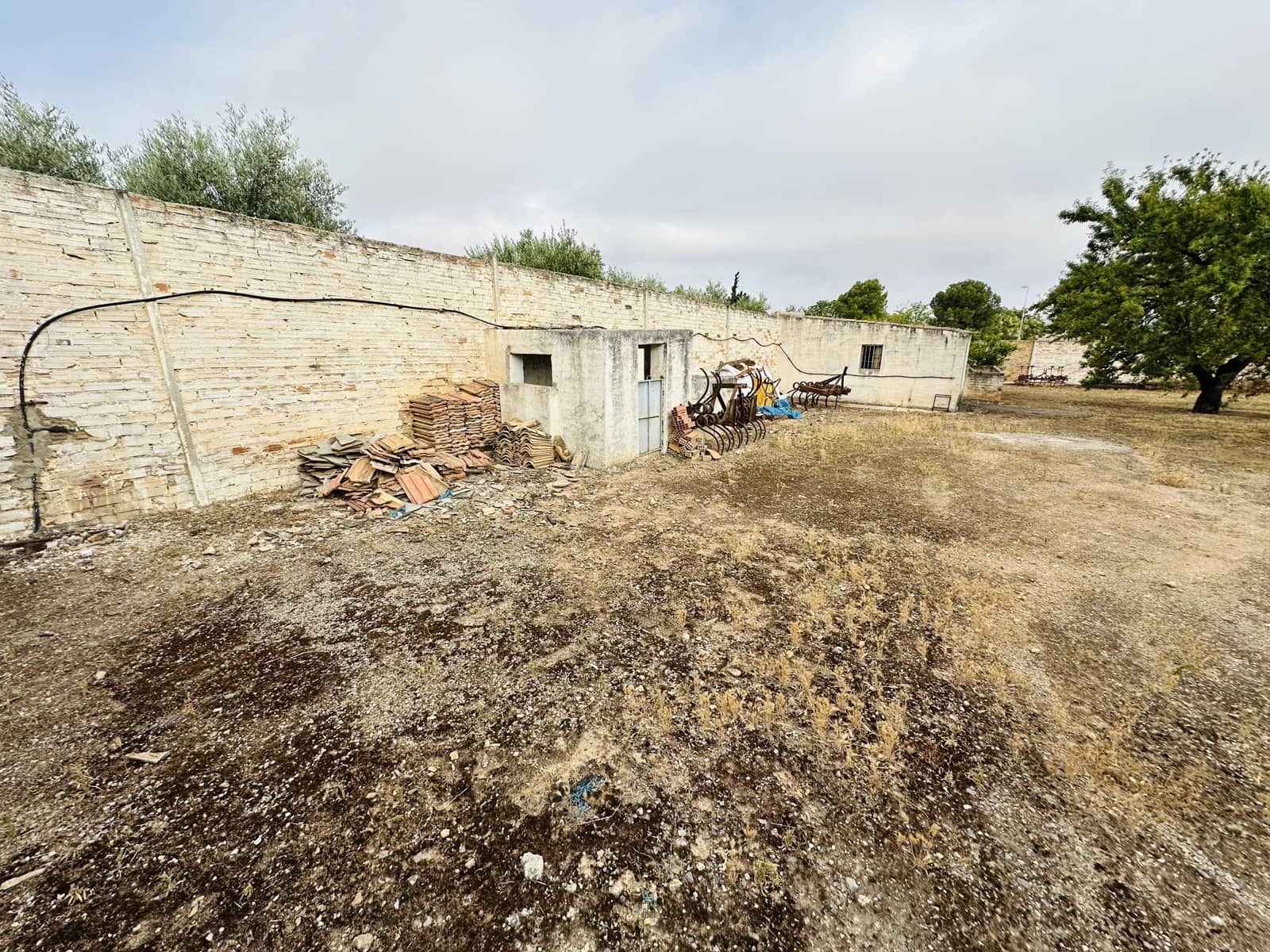 Grunde uden byggetilladelser til salg i Antequera - € 120.000 (Ref: 9131801)
