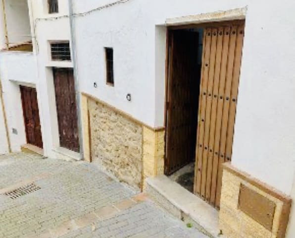 6 sovrum Hus till salu i Iznájar - 99 950 € (Ref: 9158095)