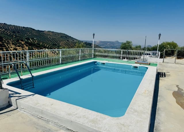 3 soveværelse Villa til salg i Iznájar med swimmingpool garage - € 225.000 (Ref: 9175431)