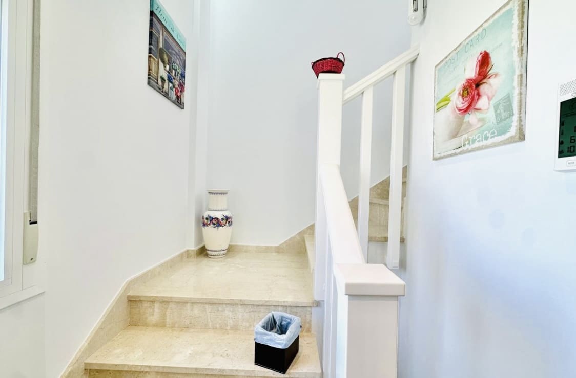 3 soveværelse Villa til salg i Humilladero med swimmingpool garage - € 255.000 (Ref: 9175613)