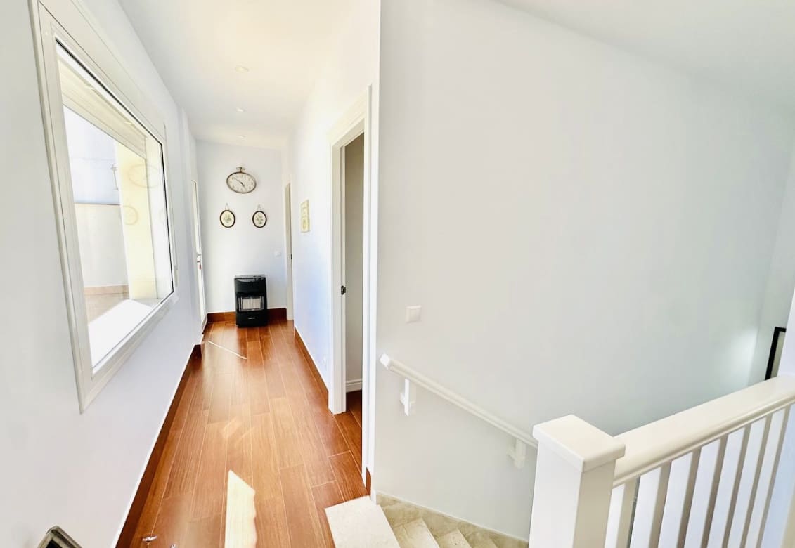 3 soveværelse Villa til salg i Humilladero med swimmingpool garage - € 255.000 (Ref: 9175613)