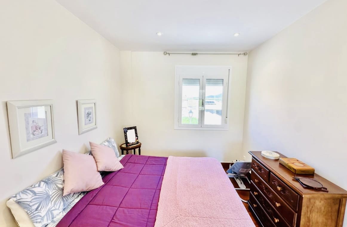 3 soveværelse Villa til salg i Humilladero med swimmingpool garage - € 255.000 (Ref: 9175613)