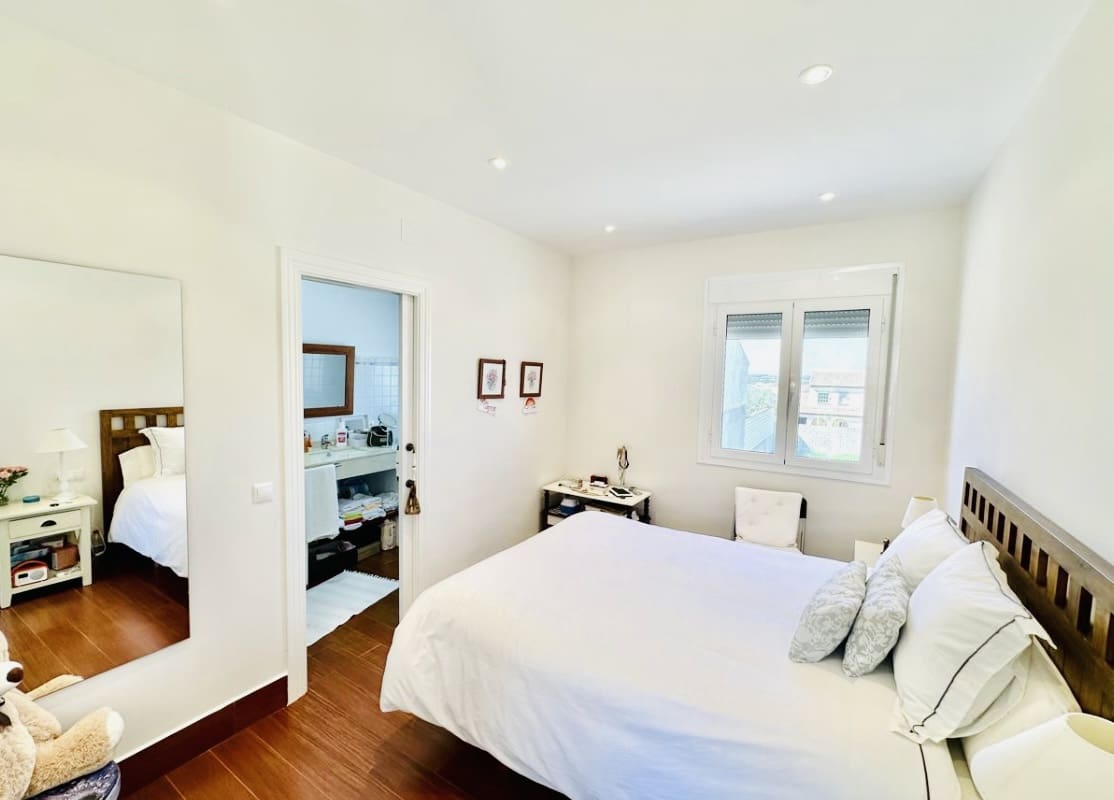 3 soveværelse Villa til salg i Humilladero med swimmingpool garage - € 255.000 (Ref: 9175613)