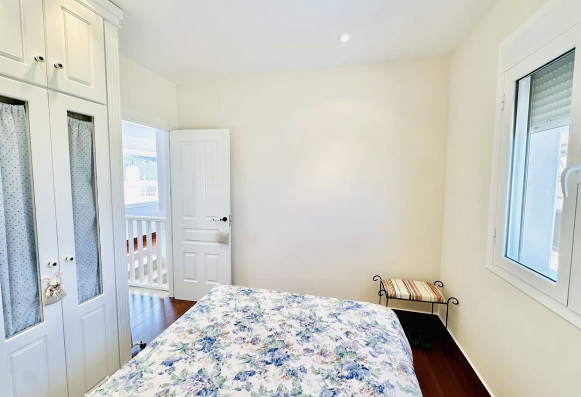 3 soveværelse Villa til salg i Humilladero med swimmingpool garage - € 255.000 (Ref: 9175613)