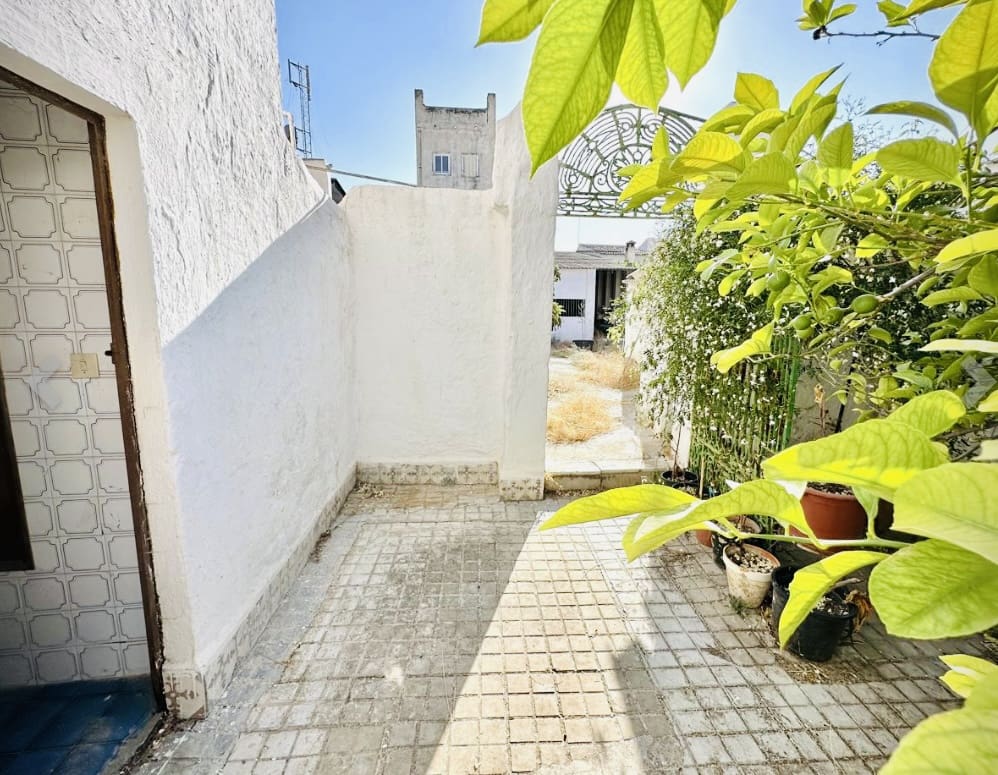 4 soveværelse Byhus til salg i Sierra de Yeguas med garage - € 129.000 (Ref: 9180105)