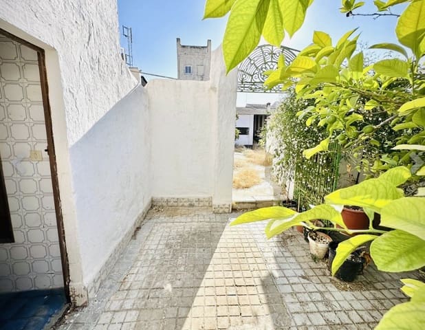 4 soveværelse Byhus til salg i Sierra de Yeguas med garage - € 129.000 (Ref: 9180105)