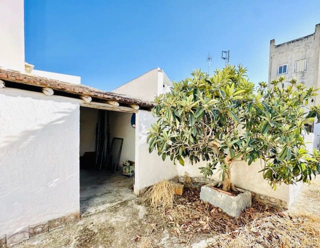 4 soveværelse Byhus til salg i Sierra de Yeguas med garage - € 129.000 (Ref: 9180105)