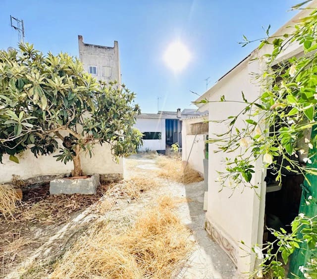 4 soveværelse Byhus til salg i Sierra de Yeguas med garage - € 129.000 (Ref: 9180105)