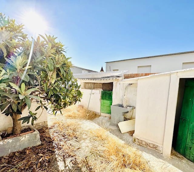 4 soveværelse Byhus til salg i Sierra de Yeguas med garage - € 129.000 (Ref: 9180105)