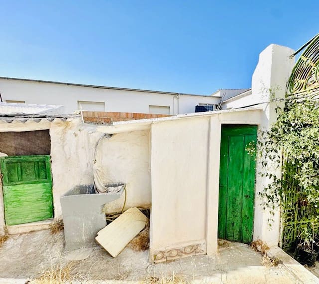 4 soveværelse Byhus til salg i Sierra de Yeguas med garage - € 129.000 (Ref: 9180105)