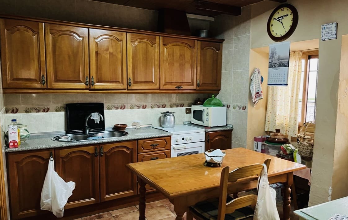 8 soveværelse Finca/Landehus til salg i Antequera med swimmingpool garage - € 430.000 (Ref: 9209545)