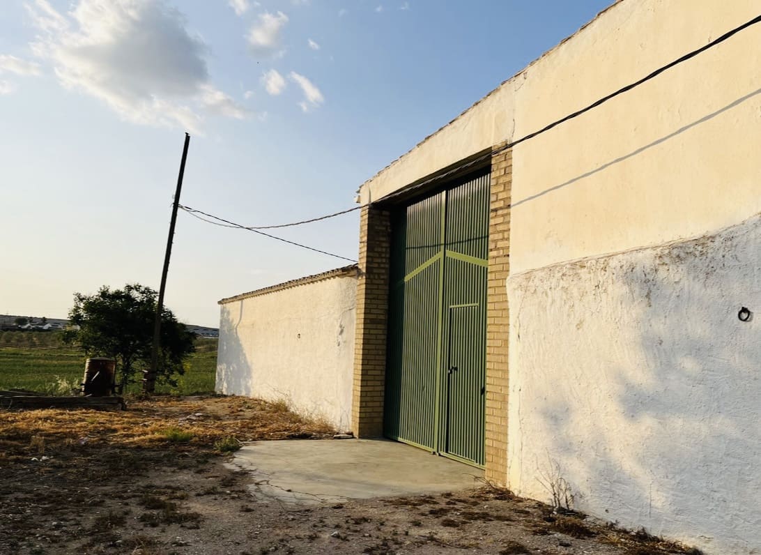 8 soveværelse Finca/Landehus til salg i Antequera med swimmingpool garage - € 430.000 (Ref: 9209545)