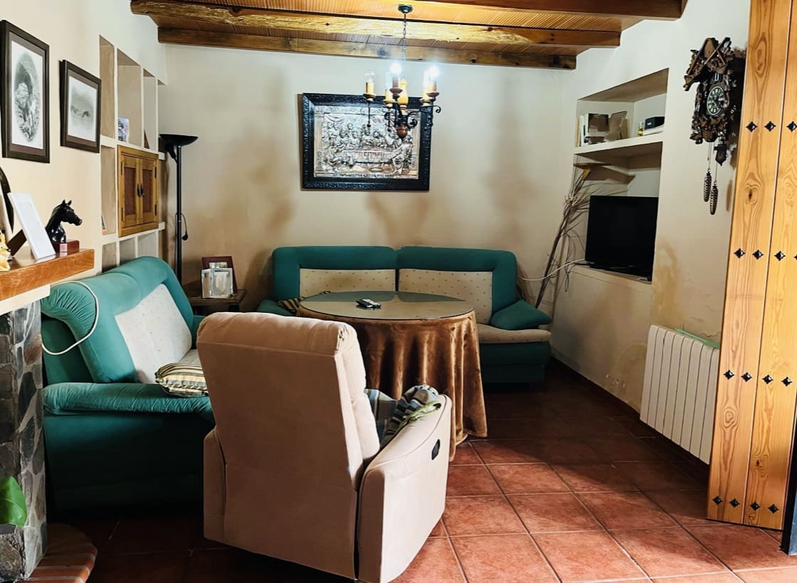 8 soveværelse Finca/Landehus til salg i Antequera med swimmingpool garage - € 430.000 (Ref: 9209545)