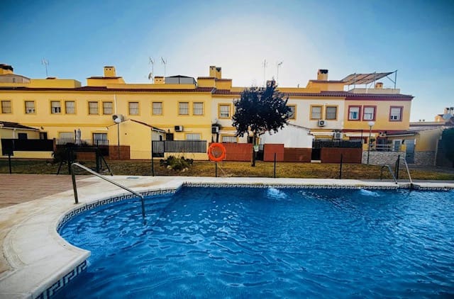 3 soveværelse Byhus til salg i Fuente de Piedra med swimmingpool - € 139.000 (Ref: 9215770)