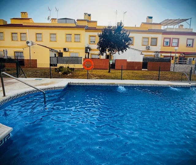 3 soveværelse Byhus til salg i Fuente de Piedra med swimmingpool - € 139.000 (Ref: 9215770)