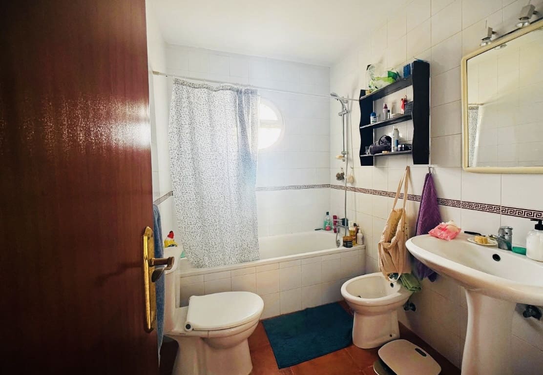 3 soveværelse Byhus til salg i Fuente de Piedra med swimmingpool - € 139.000 (Ref: 9215770)