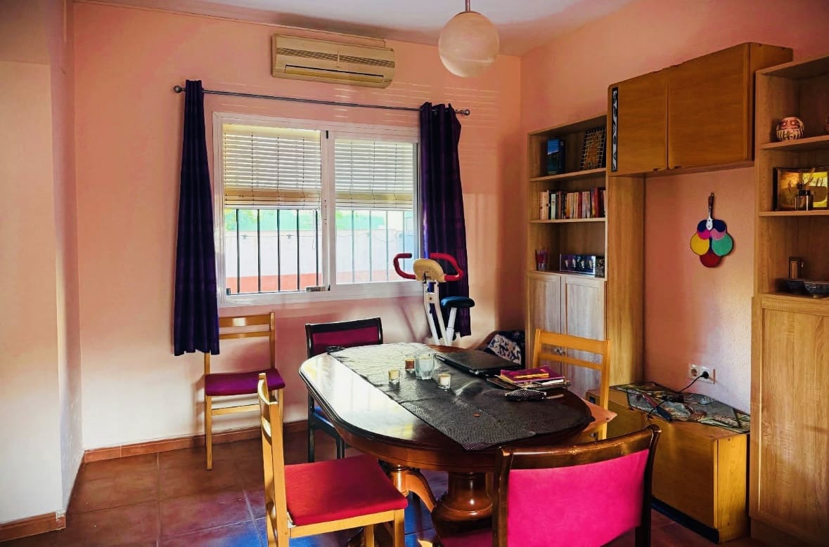 3 soveværelse Byhus til salg i Fuente de Piedra med swimmingpool - € 139.000 (Ref: 9215770)