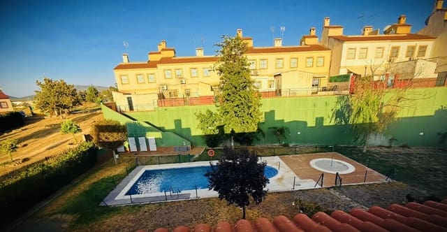 3 camera da letto Casa in vendita in Fuente de Piedra con piscina - 139.000 € (Rif: 9215770)