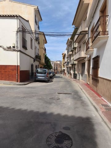 3 bedroom Townhouse for sale in Cuevas de San Marcos - € 48,000 (Ref: 9227992)