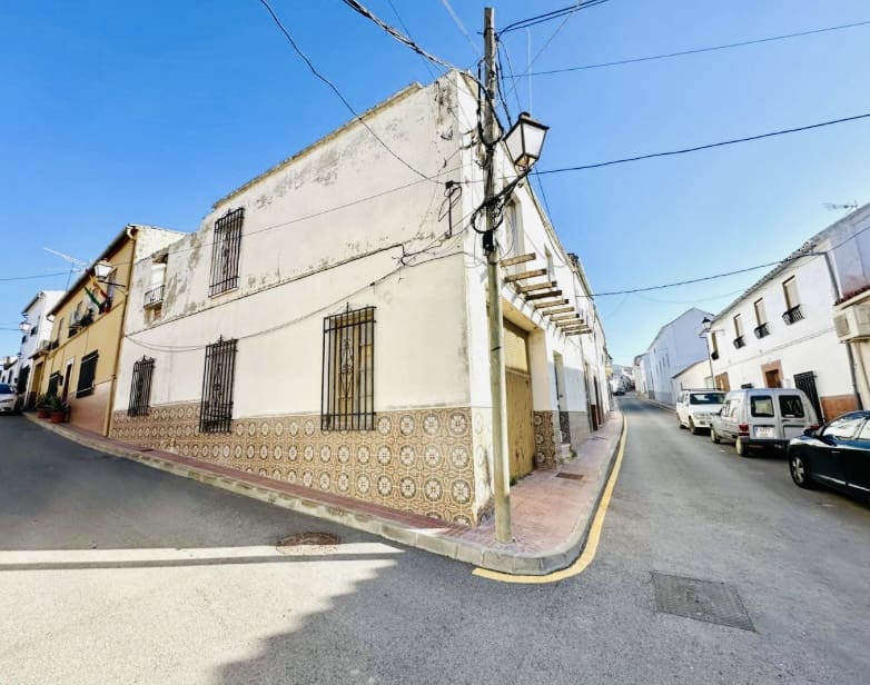 4 soveværelse Byhus til salg i Fuente de Piedra med garage - € 75.000 (Ref: 9255755)