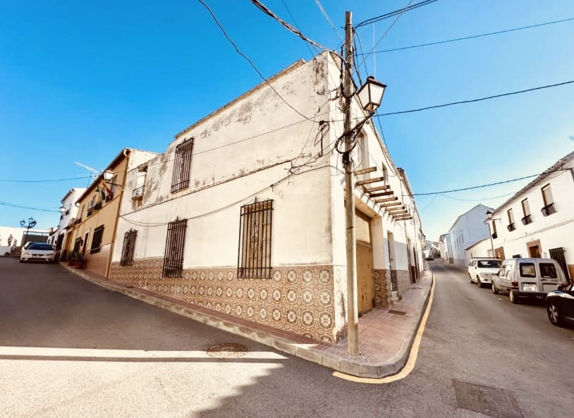 4 soveværelse Byhus til salg i Fuente de Piedra med garage - € 75.000 (Ref: 9255755)