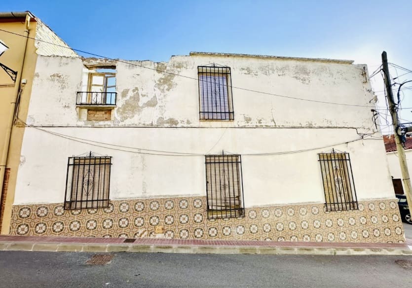 4 soveværelse Byhus til salg i Fuente de Piedra med garage - € 75.000 (Ref: 9255755)