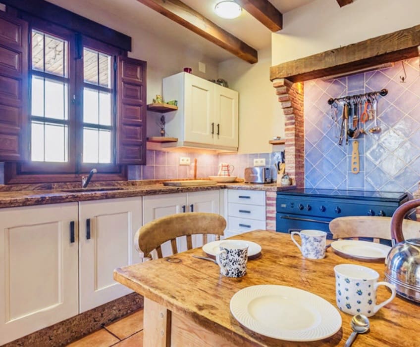 5 sovrum Finca/Hus på landet till salu i Iznajar med pool garage - 560 000 € (Ref: 9283142)