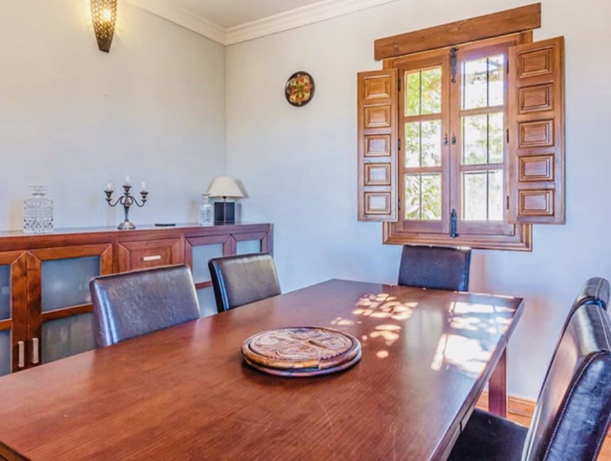 5 sovrum Finca/Hus på landet till salu i Iznajar med pool garage - 560 000 € (Ref: 9283142)