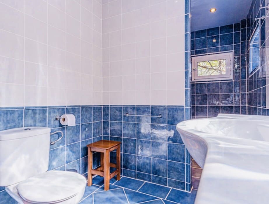 5 sovrum Finca/Hus på landet till salu i Iznajar med pool garage - 560 000 € (Ref: 9283142)