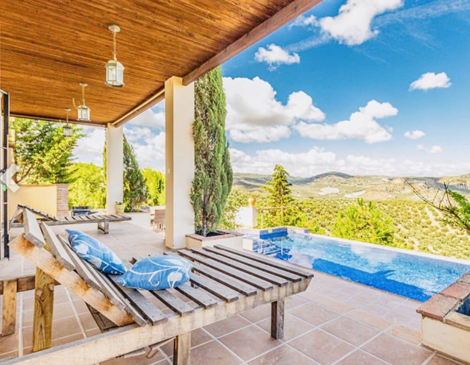 5 sovrum Finca/Hus på landet till salu i Iznajar med pool garage - 560 000 € (Ref: 9283142)