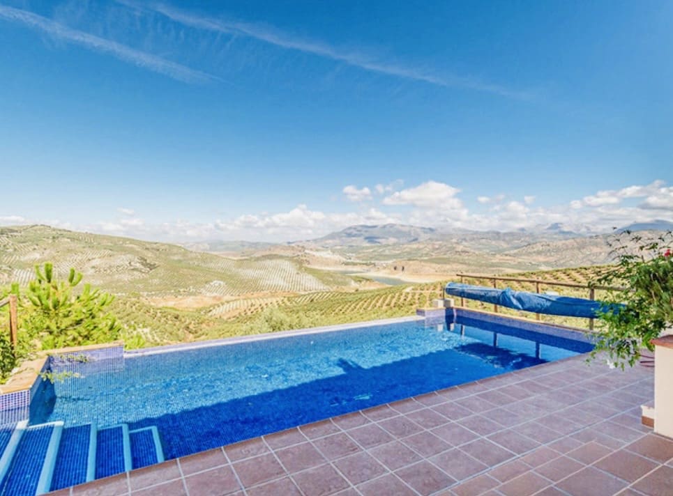 5 sovrum Finca/Hus på landet till salu i Iznajar med pool garage - 560 000 € (Ref: 9283142)