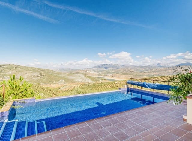 5 soveværelse Finca/Landehus til salg i Iznájar med swimmingpool garage - € 560.000 (Ref: 9283142)