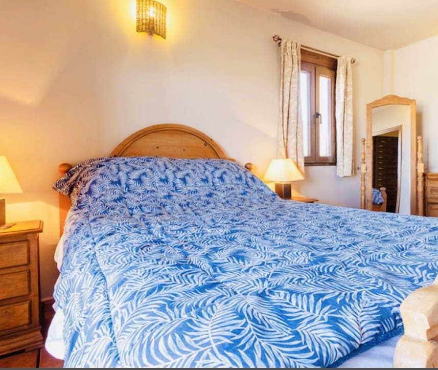 5 sovrum Finca/Hus på landet till salu i Iznajar med pool garage - 560 000 € (Ref: 9283142)