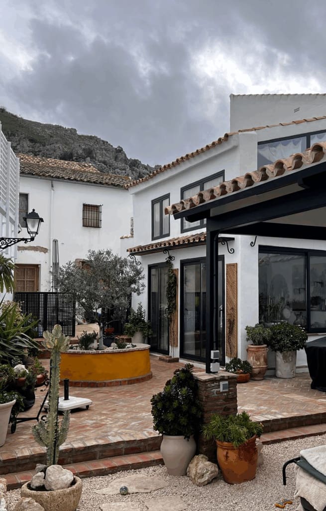 4 soveværelse Byhus til salg i Zuheros - € 249.000 (Ref: 9295049)