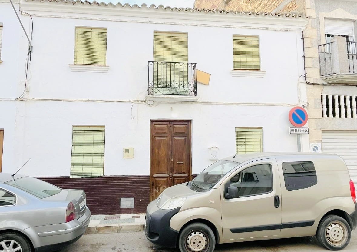 4 soveværelse Byhus til salg i Villanueva del Trabuco - € 90.000 (Ref: 9299000)