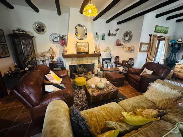 2 soveværelse Finca/Landehus til salg i Antequera - € 165.000 (Ref: 9319992)