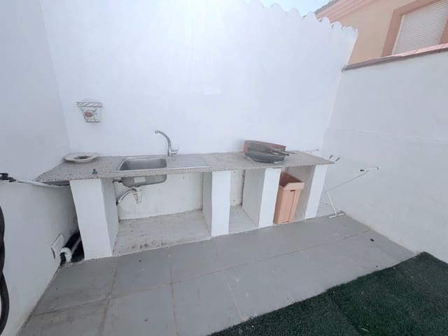 3 bedroom Townhouse for sale in Fuente de Piedra - € 158,500 (Ref: 9325185)
