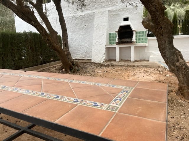 6 soverom Finca/Herregård til salgs i Villanueva del Trabuco med svømmebasseng - € 380 000 (Ref: 9330997)