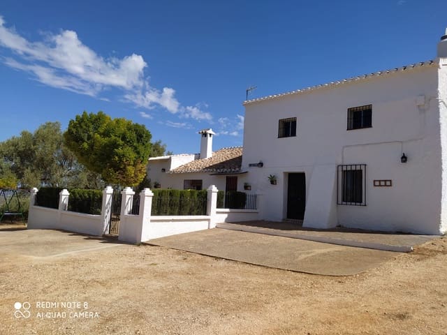 6 soverom Finca/Herregård til salgs i Villanueva del Trabuco med svømmebasseng - € 380 000 (Ref: 9330997)